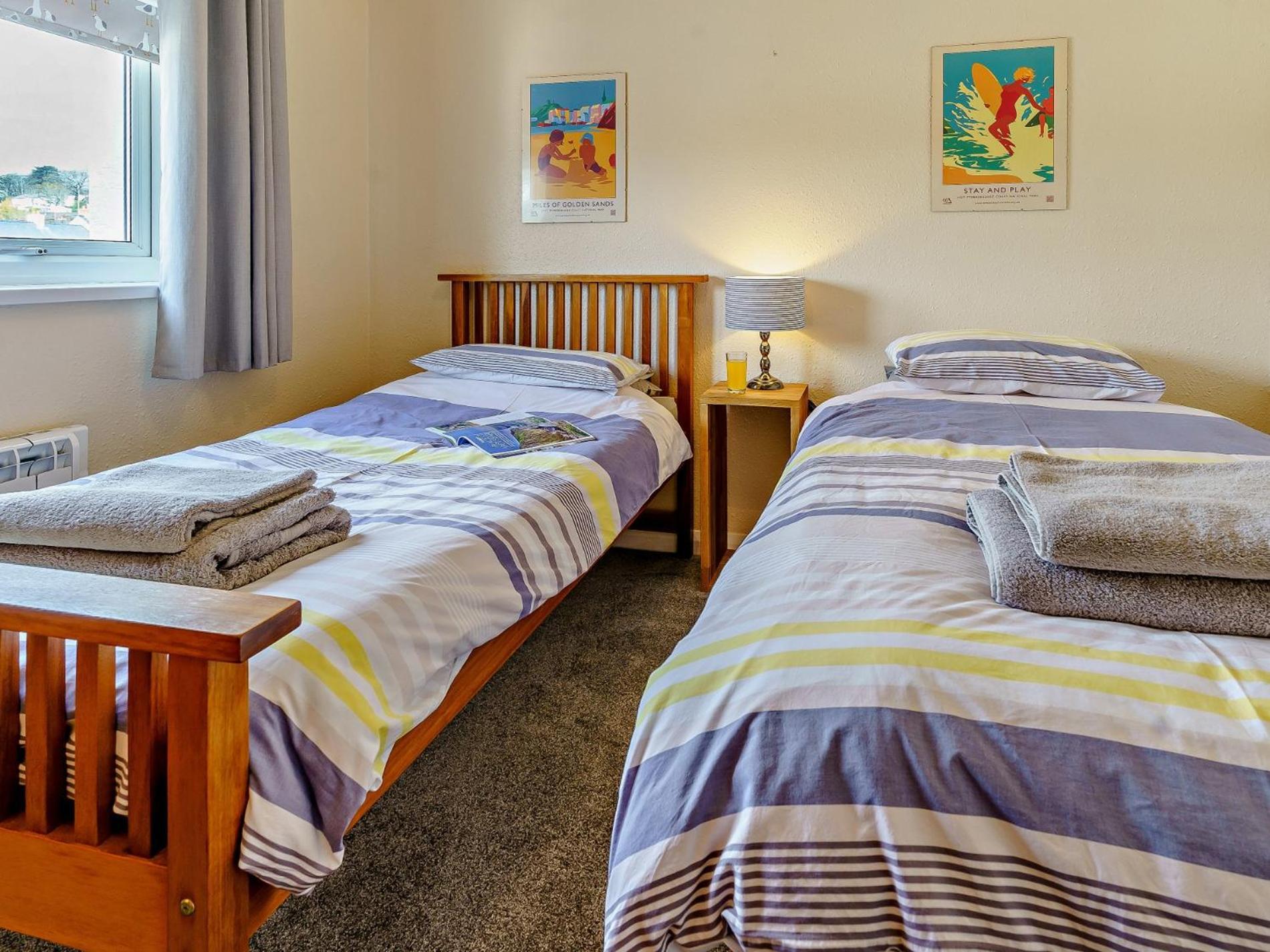 2 Bed In Saundersfoot 74356 Apartment Екстериор снимка
